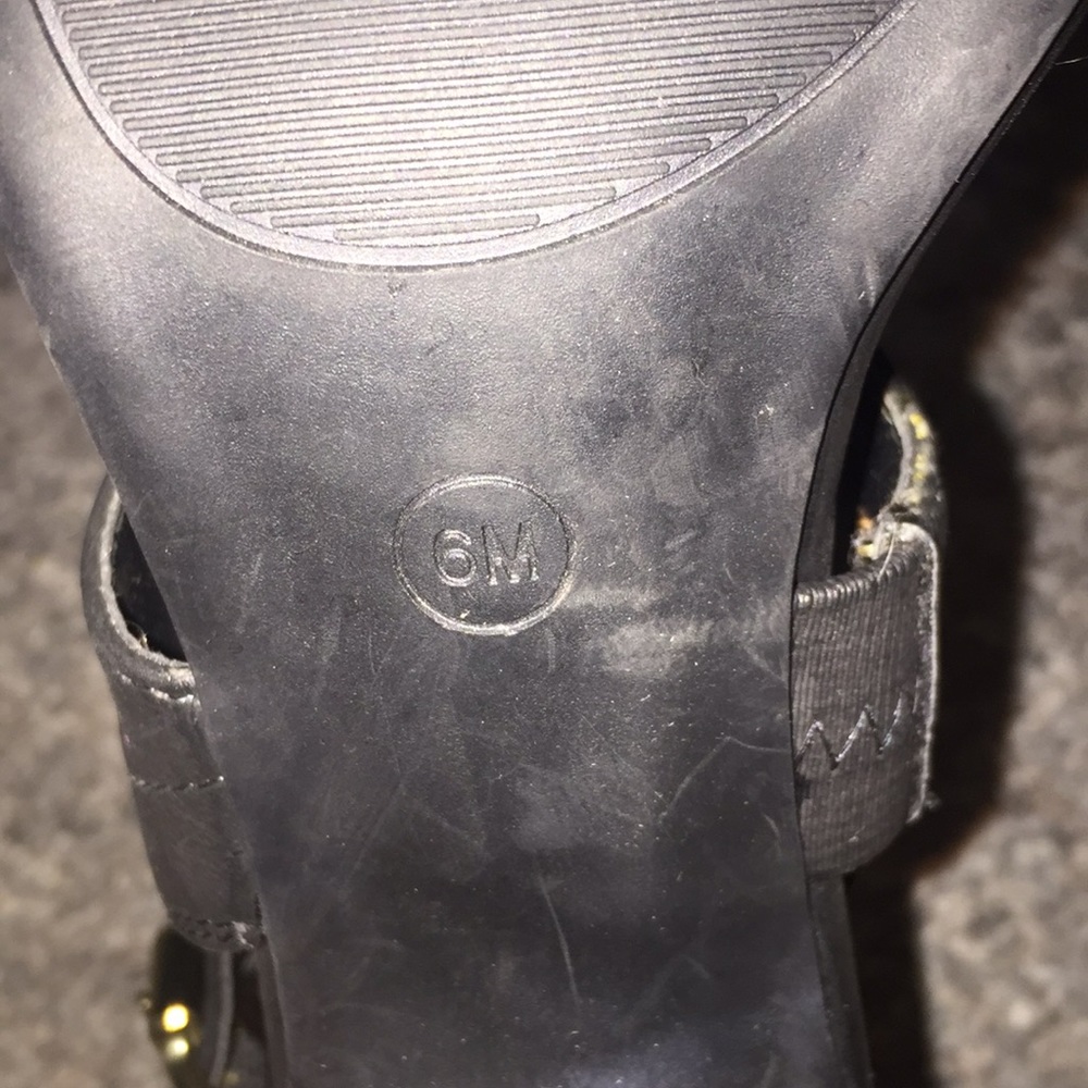 Guess Heels - Picture 6 of 6